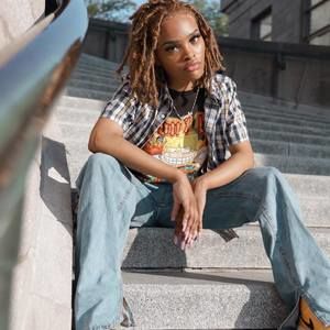 Meet your Posher, Vanessa